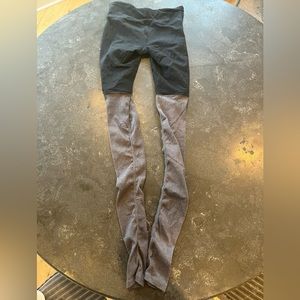 Alo yoga pants size XS